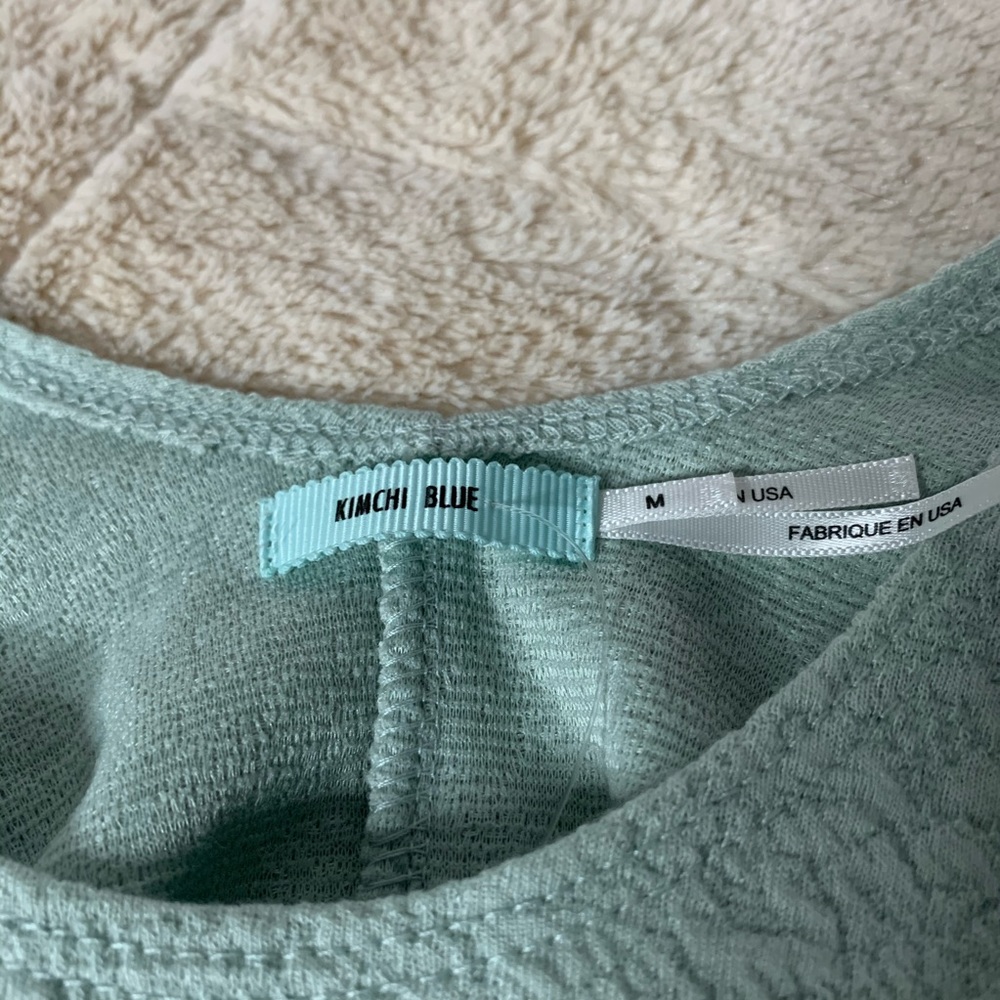 Mint Green Floral Long Sleeve Crop Top - Picture 2 of 5